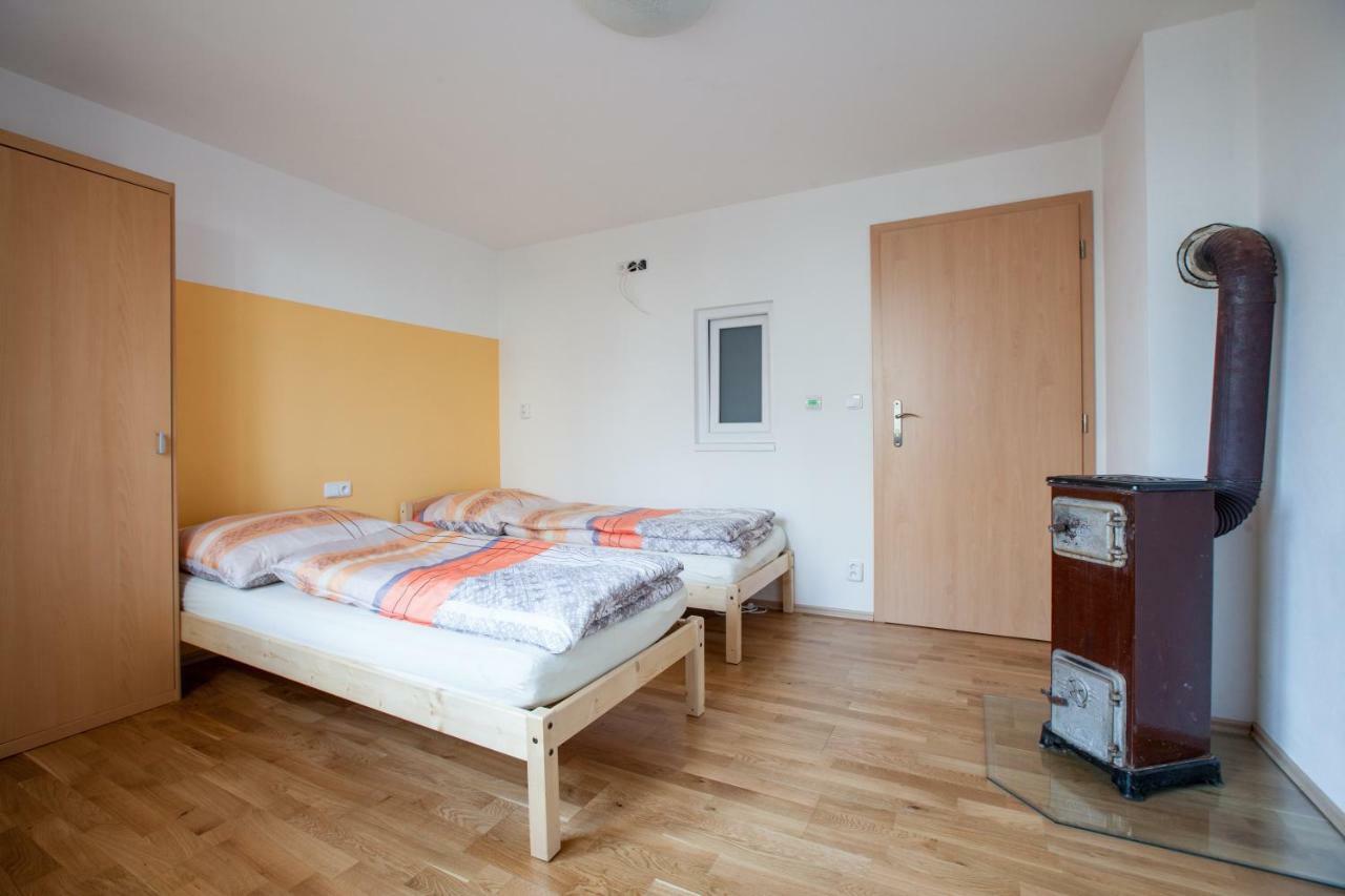 Sklípek Vinařství Paul Hotel Velké Bílovice Exterior foto