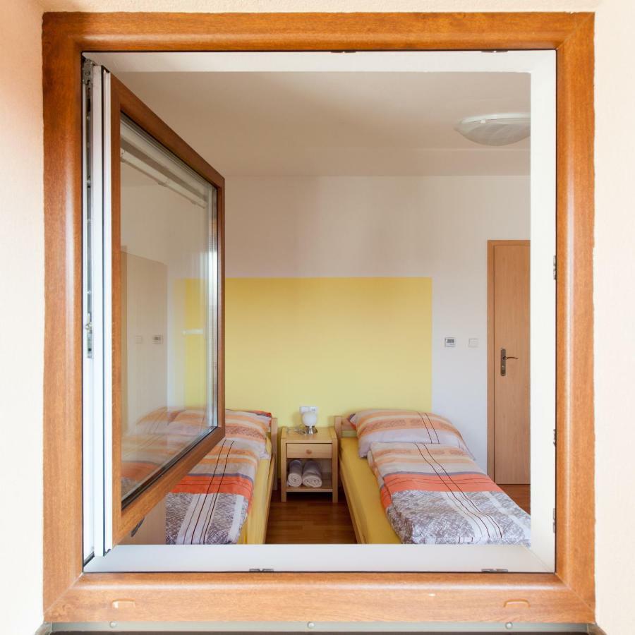 Sklípek Vinařství Paul Hotel Velké Bílovice Exterior foto